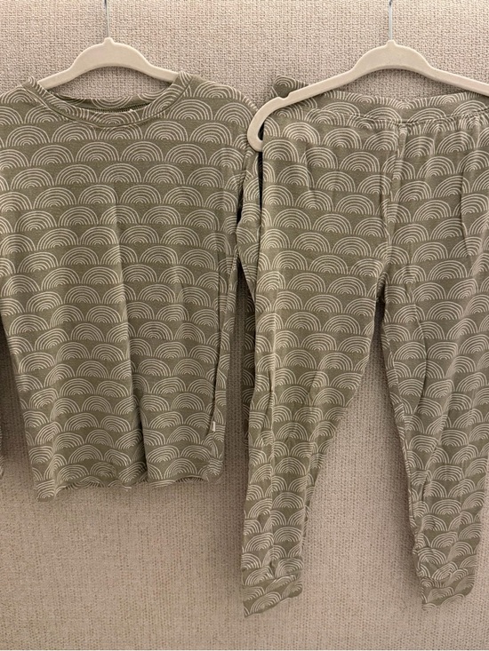 Brave Little Ones Other - Kids Olive Green Patterned Pajama Set